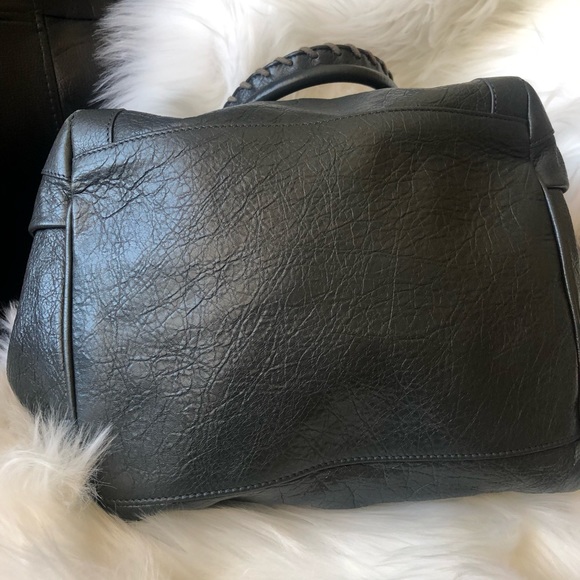Authentic Balenciaga Tote Bag - Picture 5 of 14